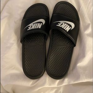 nike black slides men’s